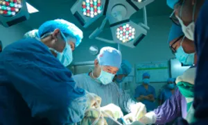 Vết mổ 3 cm giúp bệnh nhân thay khớp háng hồi phục sau một ngày