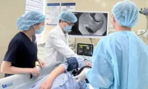 Thiếu niên bị loét tá tràng kèm thiếu máu